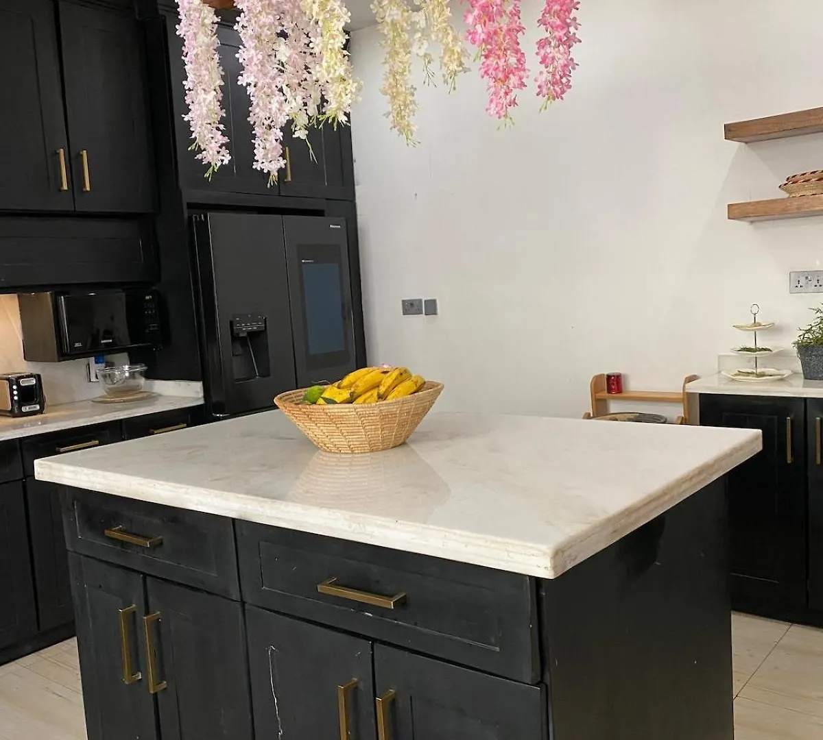 Oasis At Your Fingertips A 2 Bedroom Home Kampala Willa